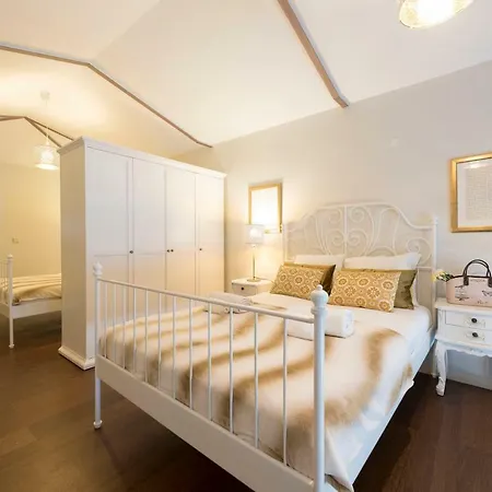 Apartment Modern Vintage In Porto